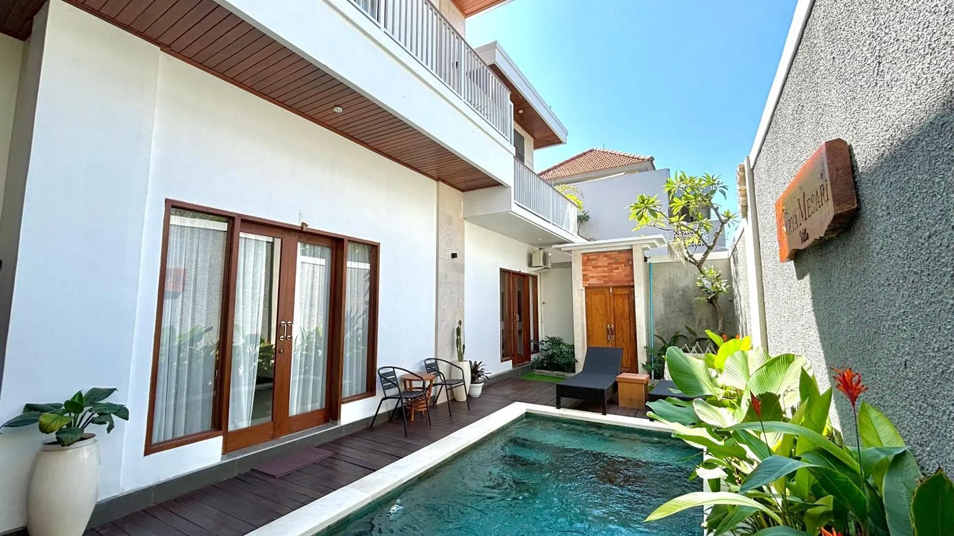 Bed & Breakfast Surya Mesari Villa Seminyak