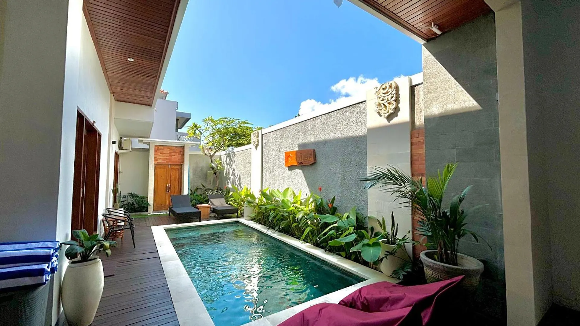 Surya Mesari Villa Seminyak 0*,